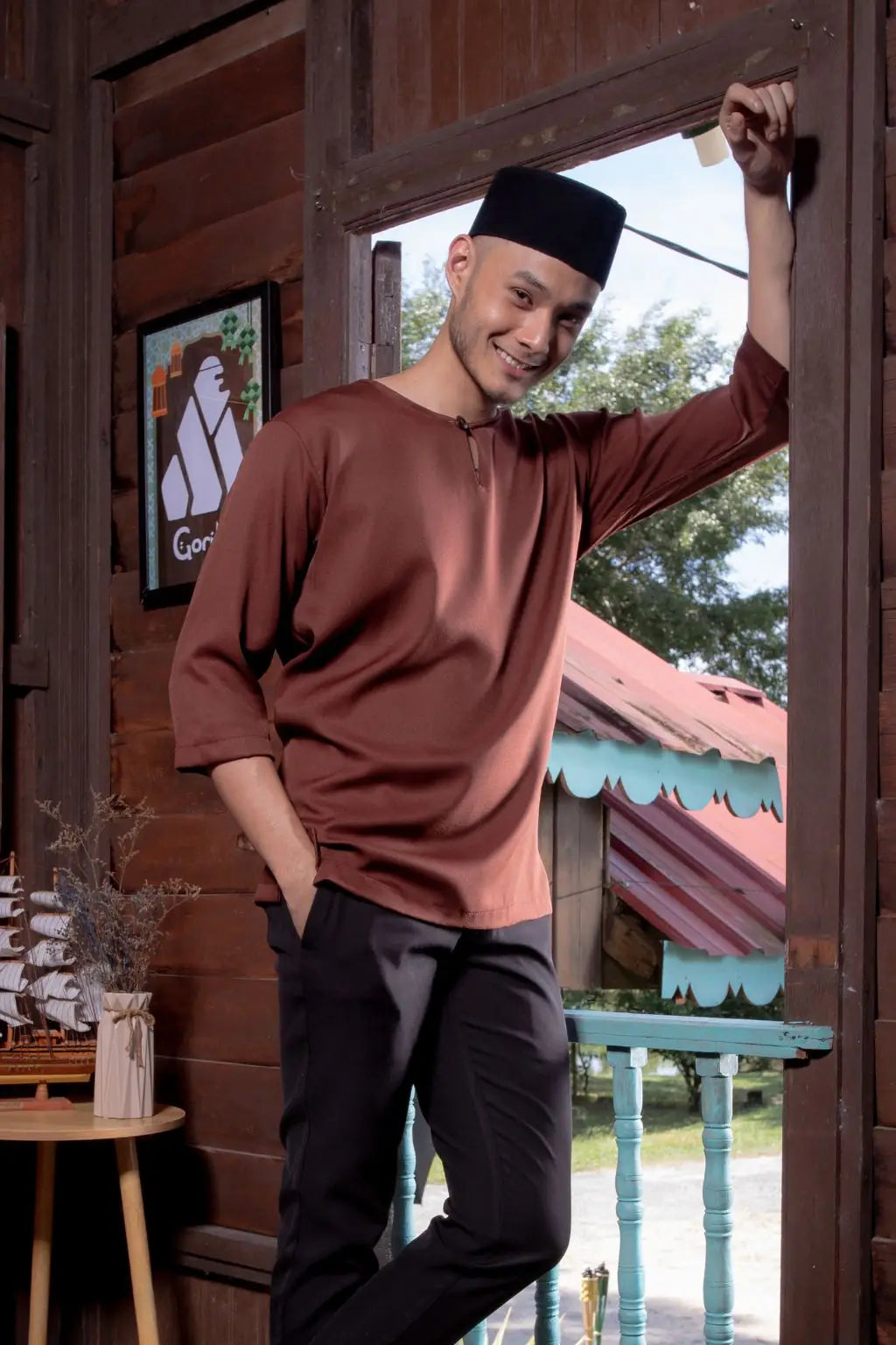 Kurta Gorilla - Dewasa - Rich Brown