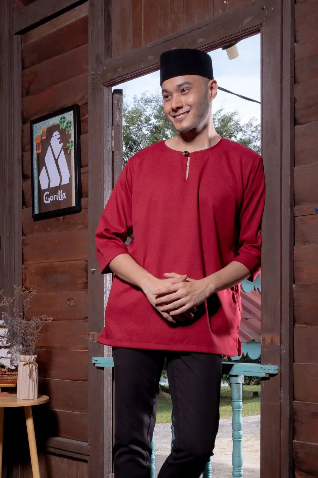 Kurta Gorilla - Dewasa - Maroon