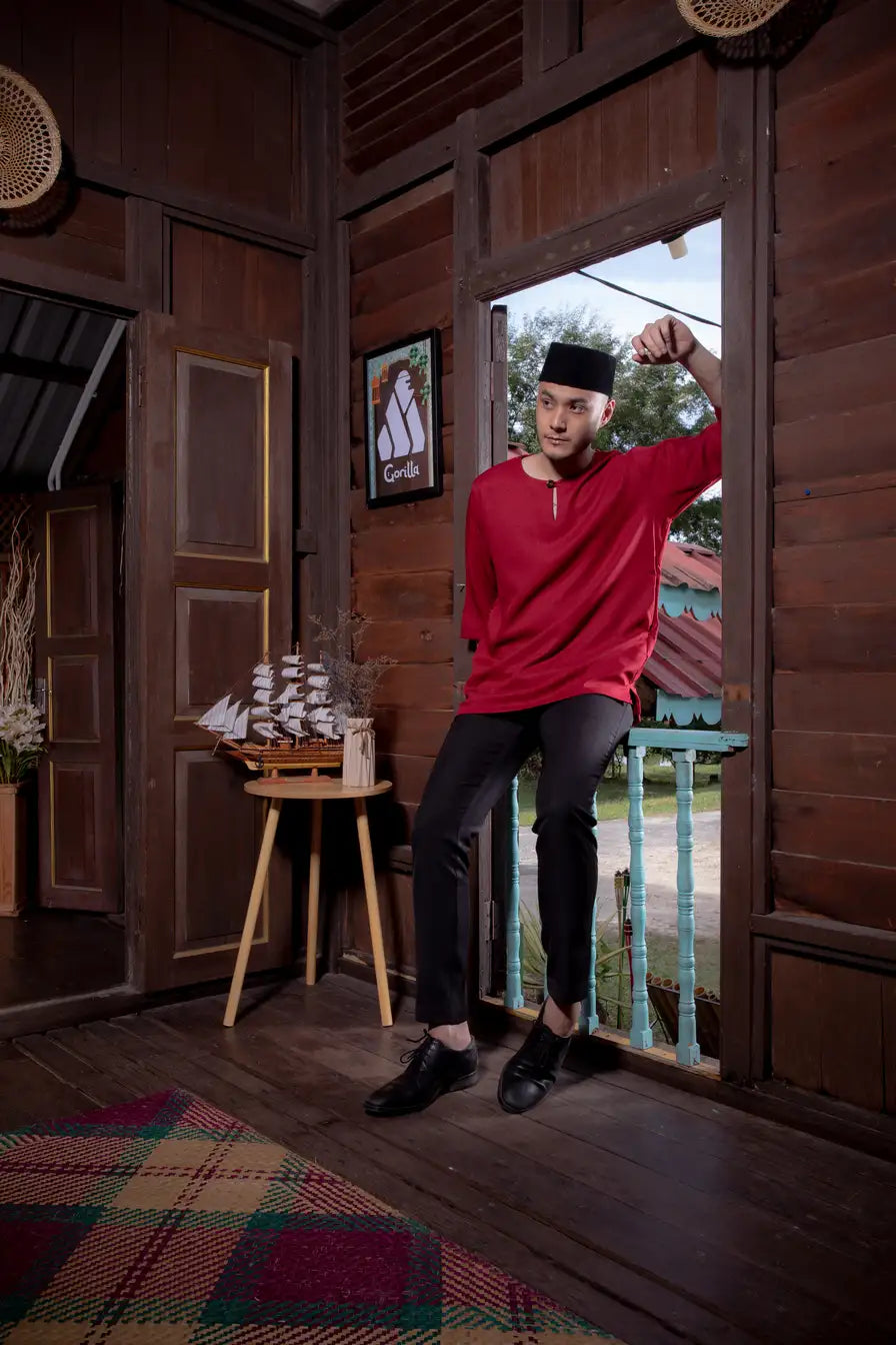 Kurta Gorilla - Dewasa - Maroon
