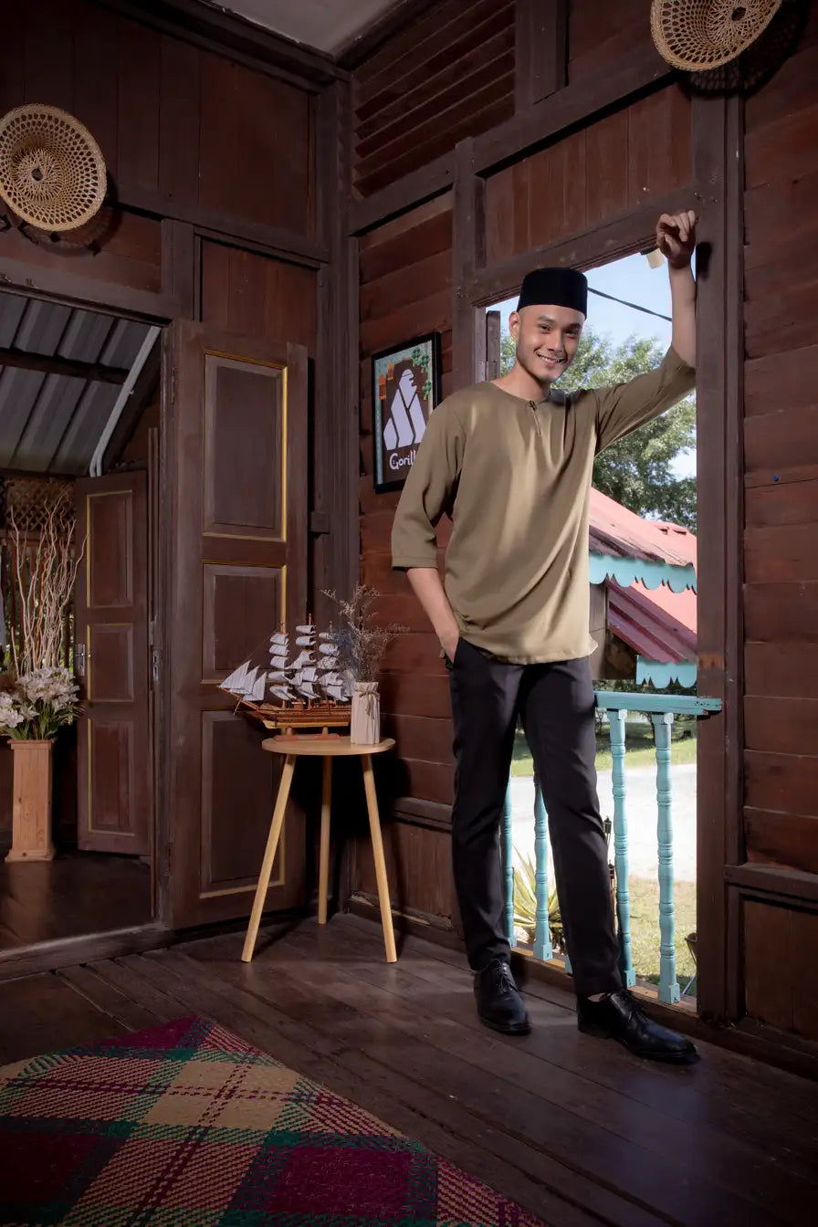 Kurta Gorilla - Dewasa - Olive Green