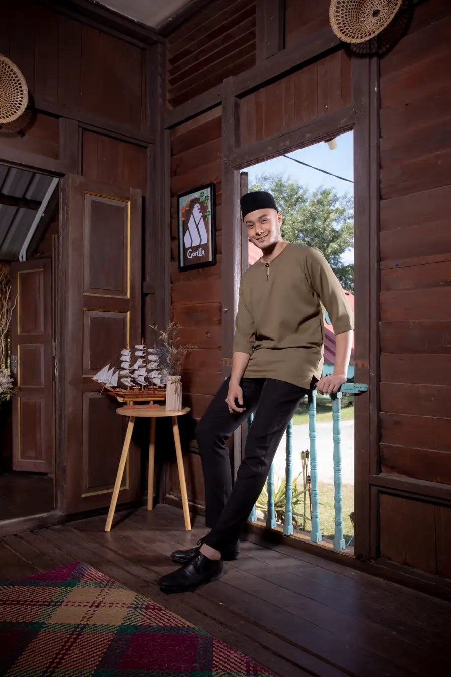 Kurta Gorilla - Dewasa - Olive Green